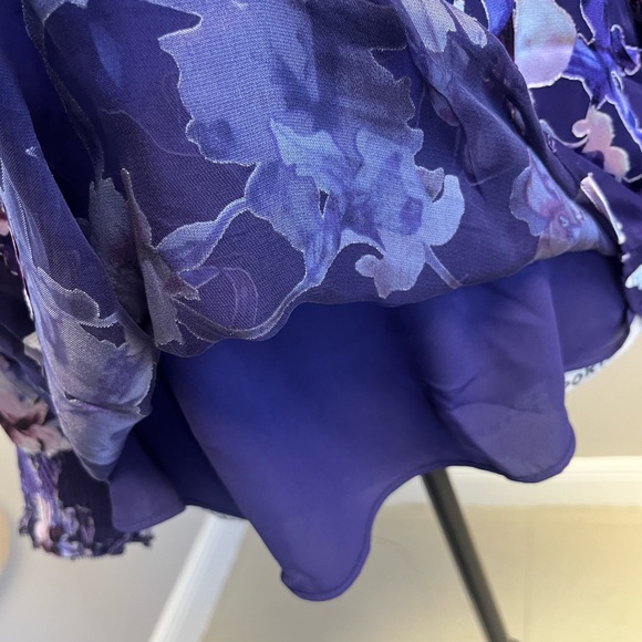 Silk Floral Burnout Off Shoulder Blouse - Picture 10 of 13